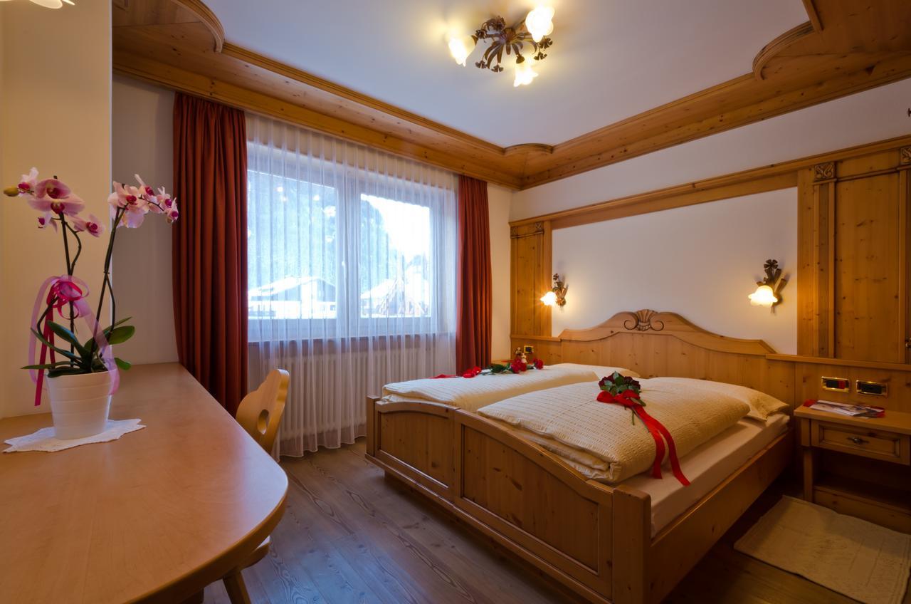 Hotel Al Viel B&B Canazei Dış mekan fotoğraf