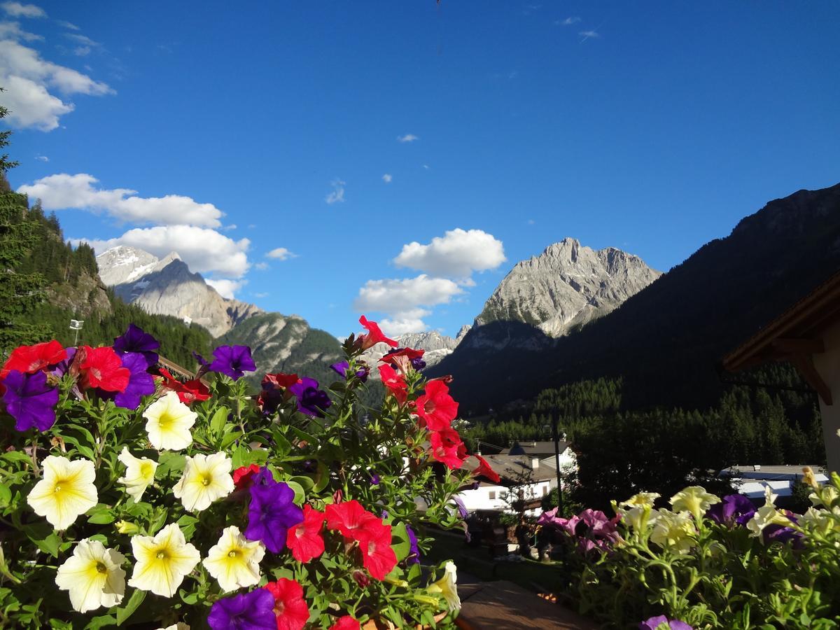 Hotel Al Viel B&B Canazei Dış mekan fotoğraf