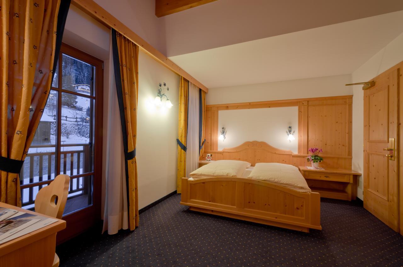 Hotel Al Viel B&B Canazei Dış mekan fotoğraf