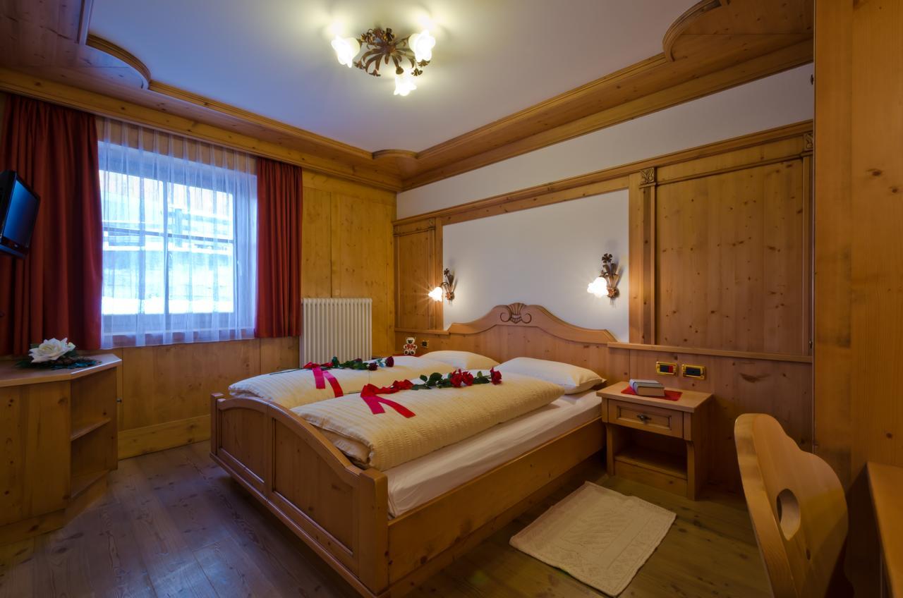 Hotel Al Viel B&B Canazei Dış mekan fotoğraf
